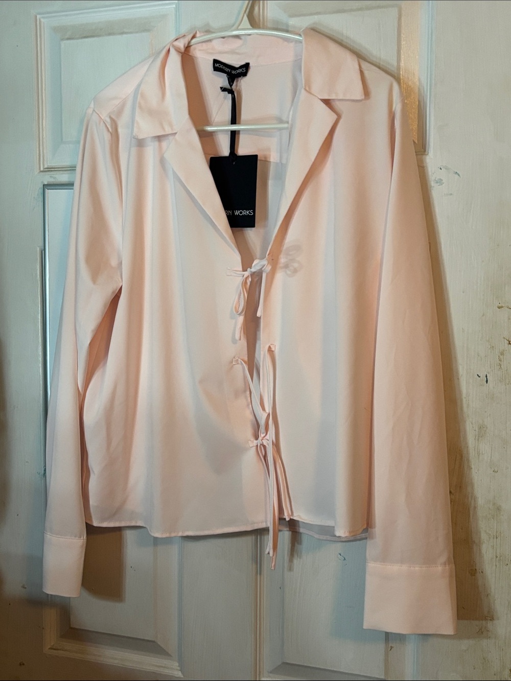 Modern Works Light Pink Tie-Front Satin Blouse Size Large